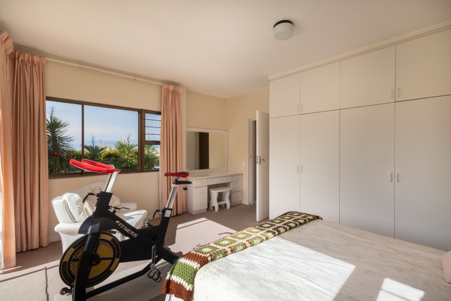 4 Bedroom Property for Sale in Bowtie Western Cape